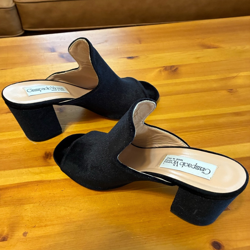 Giampaolo Viozzi, Velvet Black Suede Open-Toe Block Heel Mules